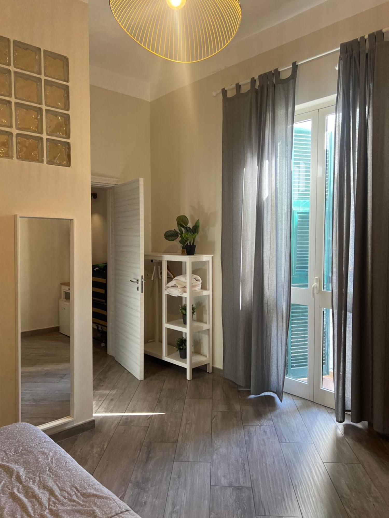 Elena Rooms Таранто Экстерьер фото