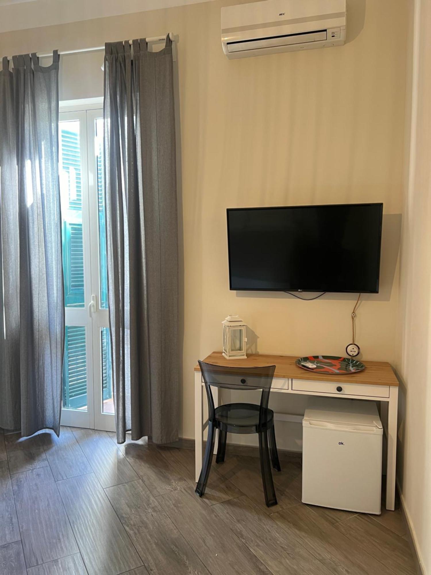 Elena Rooms Таранто Экстерьер фото