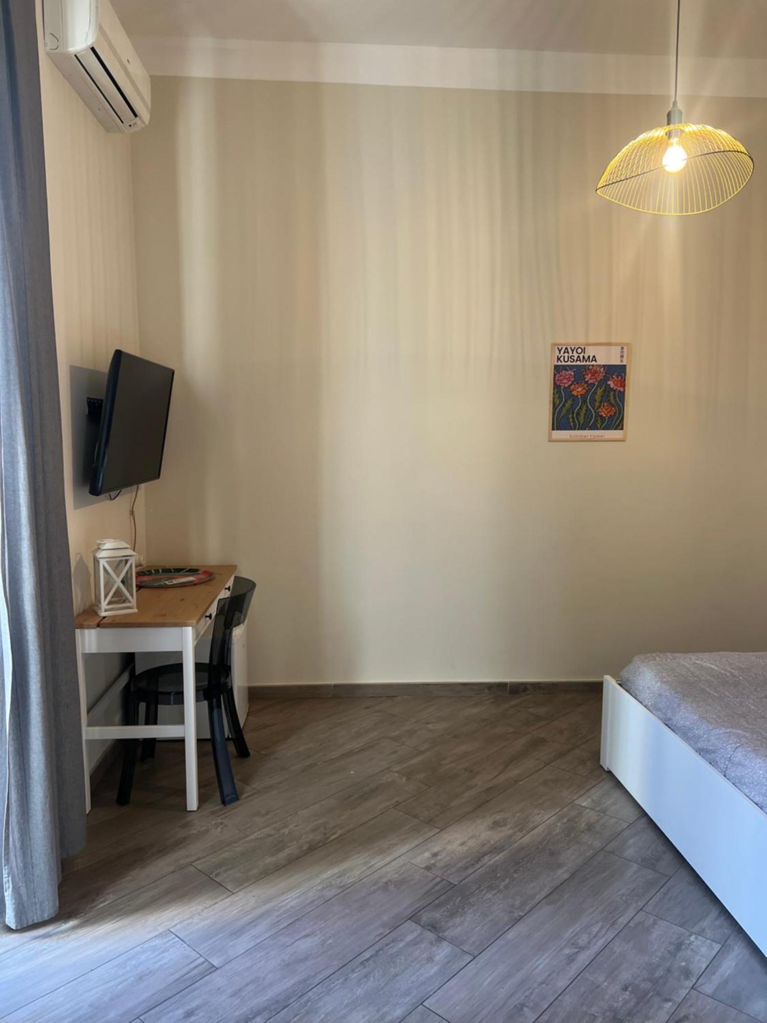 Elena Rooms Таранто Экстерьер фото