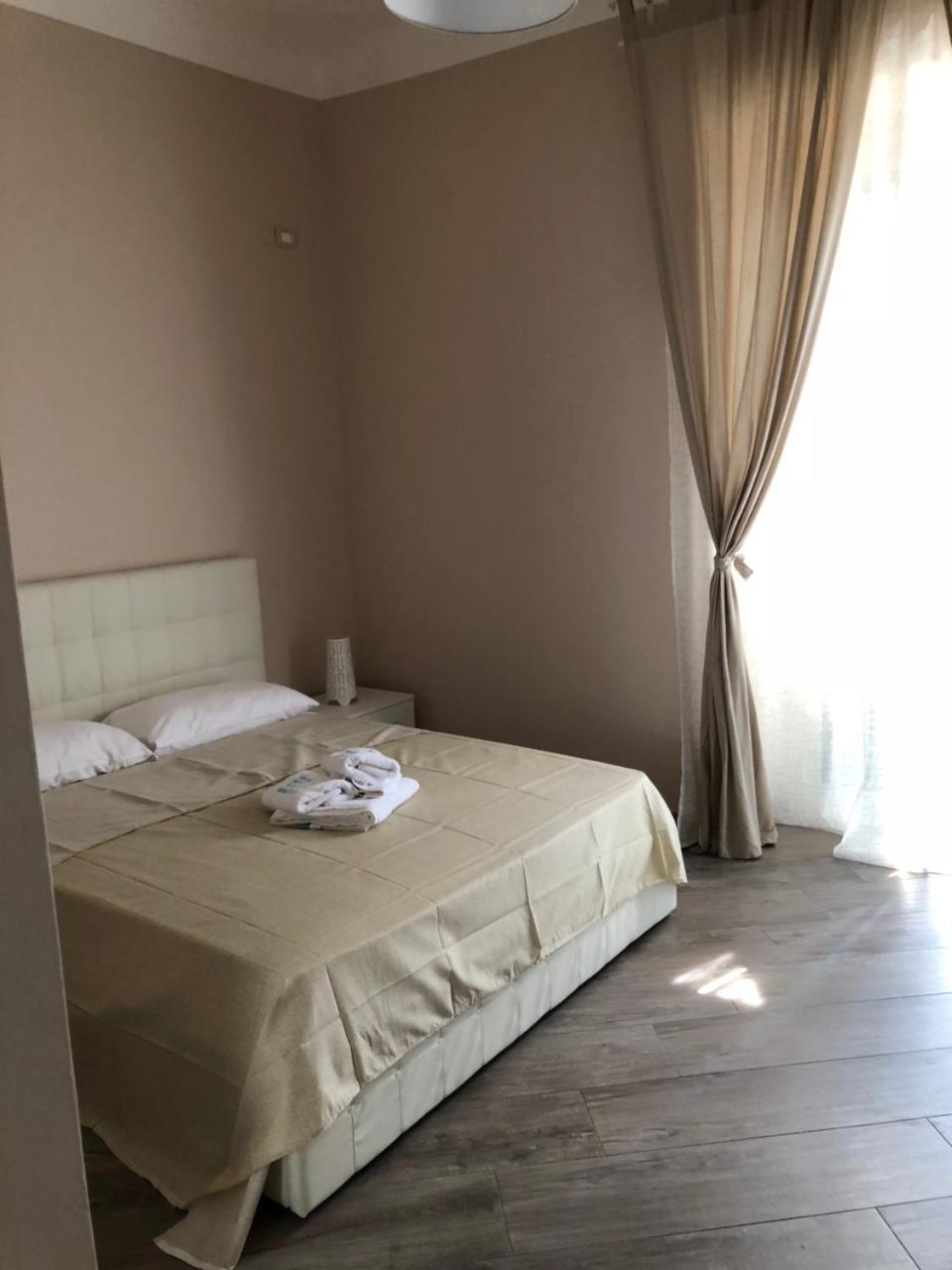 Elena Rooms Таранто Экстерьер фото